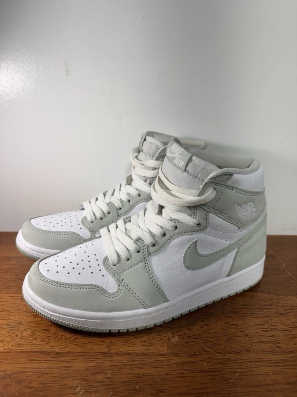 Air Jordan 1 Retro High OG Seafoam Women’s Size 8 CD0461-002 2021 Green White